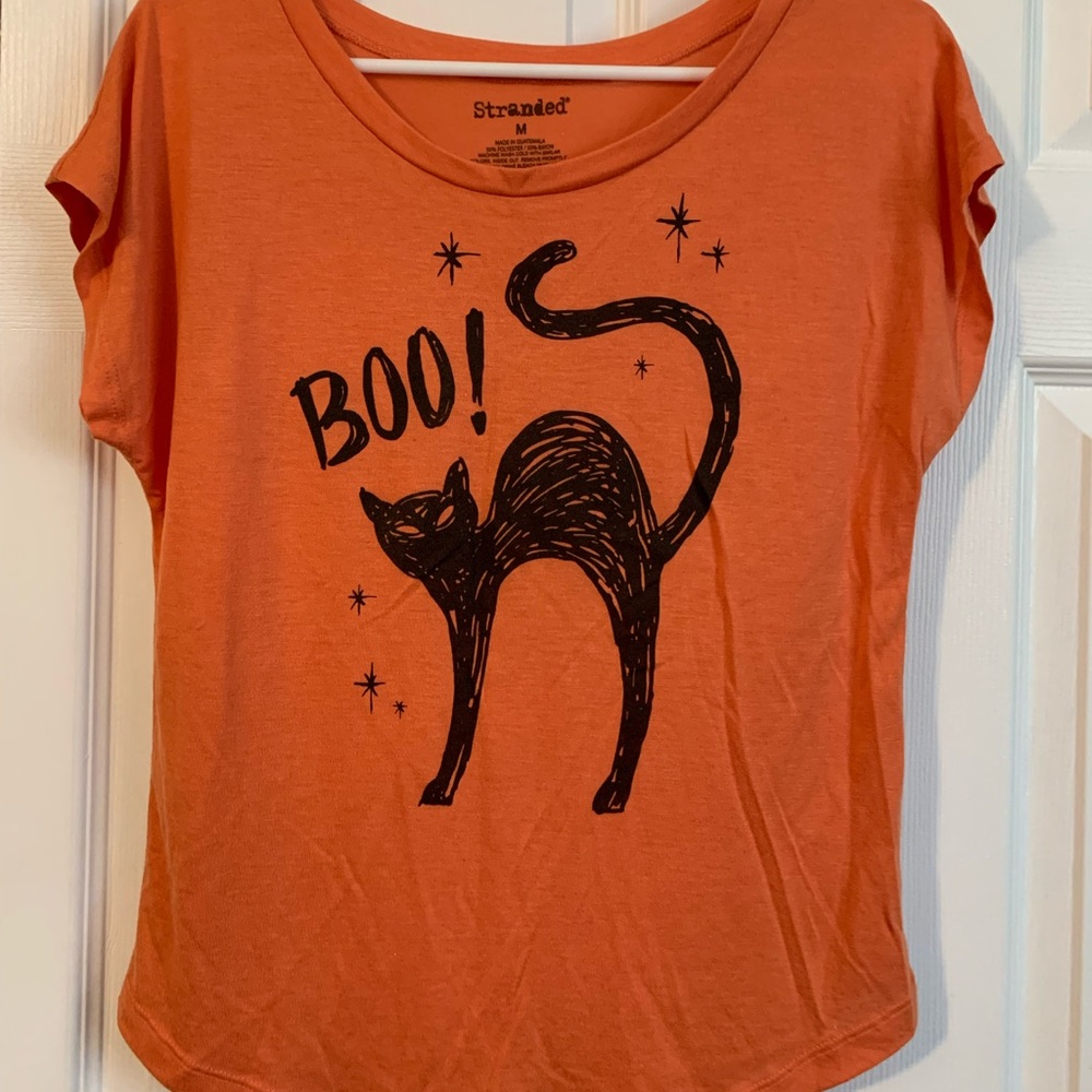 Halloween tee with cat detail